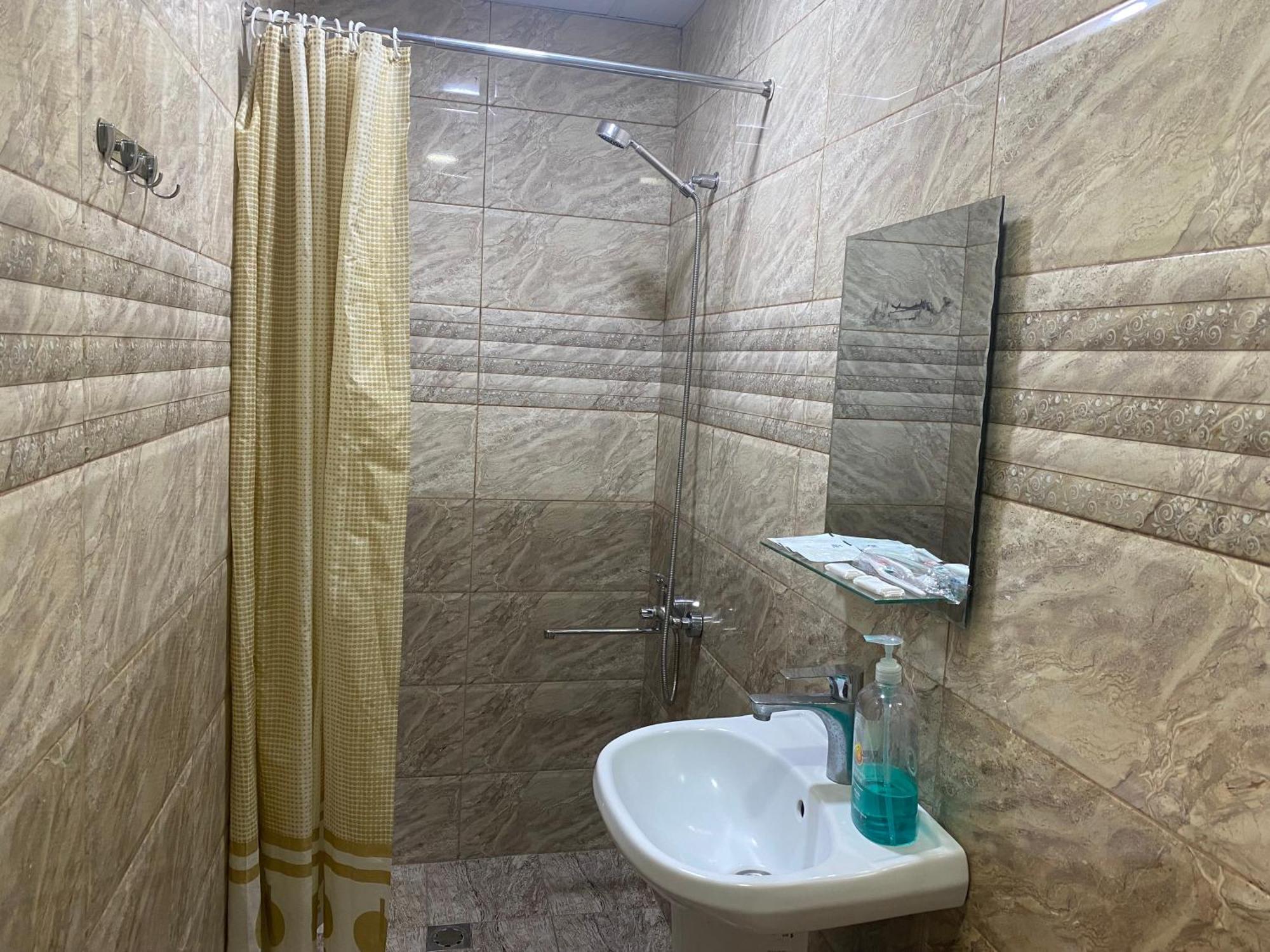 Guesthouse Aygestan 耶烈万 外观 照片