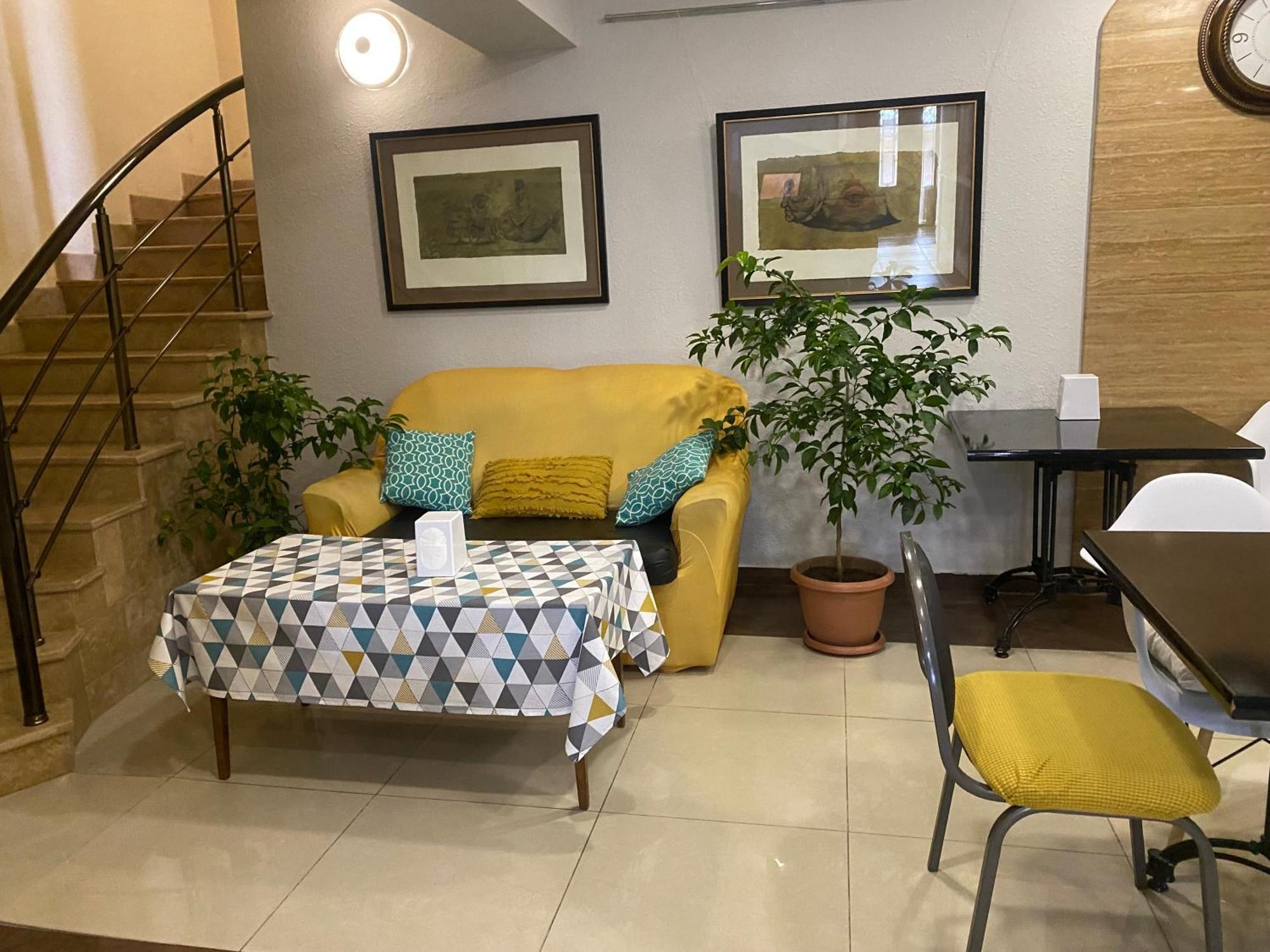 Guesthouse Aygestan 耶烈万 外观 照片